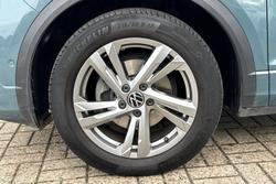 VOLKSWAGEN T-Roc Photo 5