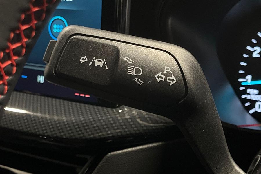 Ford Focus Photo autoimg-b8b236e0e3203a72303af5a7b68acbe7a6f3f6ae.jpg
