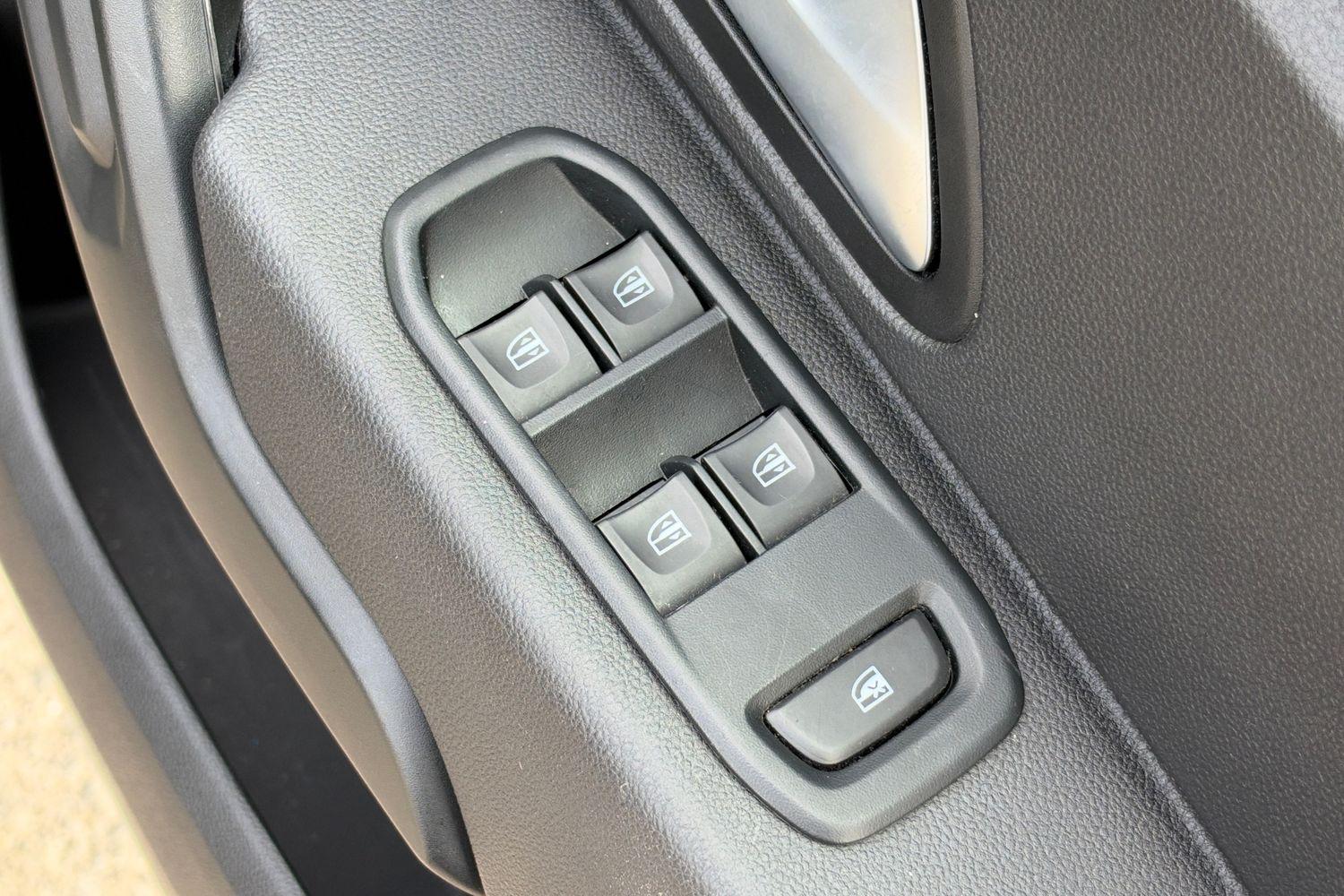 Dacia DUSTER Photo 15