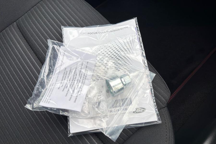 Ford FOCUS Photo autoimg-b8b2f13fcde963c1edab0bfa9d15f2d8438e5762.jpg