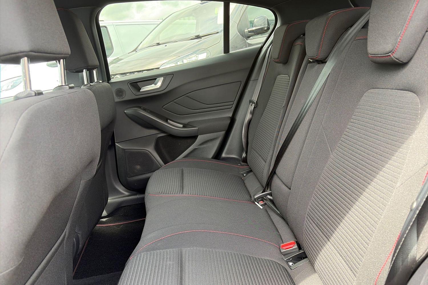 Ford Focus Photo 19