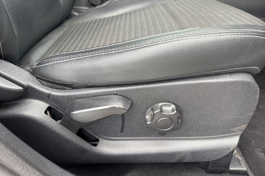 Ford ECOSPORT Photo autoimg-b8b46b9f4114a2742bf72ee558163d0211cc8fb2.jpg