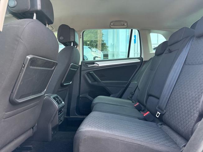 VOLKSWAGEN Tiguan Photo 40
