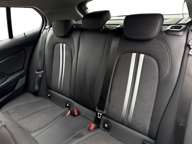 BMW 1 Series Photo 9