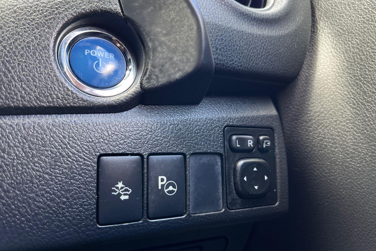 Toyota Auris Photo 23