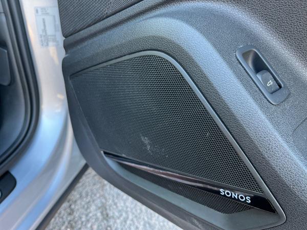 Audi Q2 Photo autoimg-b8bbd7773976a792fd5f321f385c39dd6e7371a4.jpg