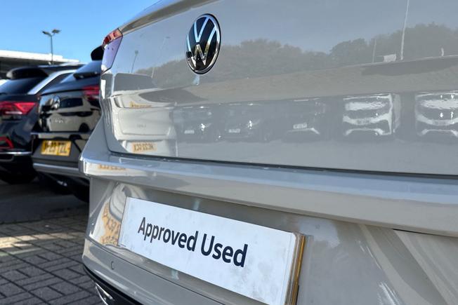 VOLKSWAGEN T-Roc Photo 30