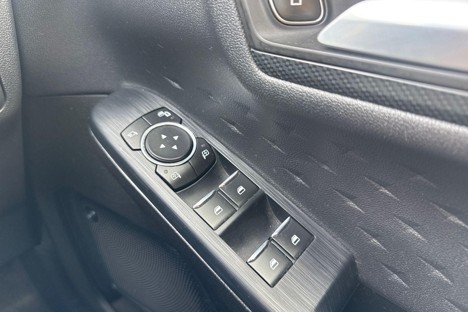 Ford KUGA Photo 15