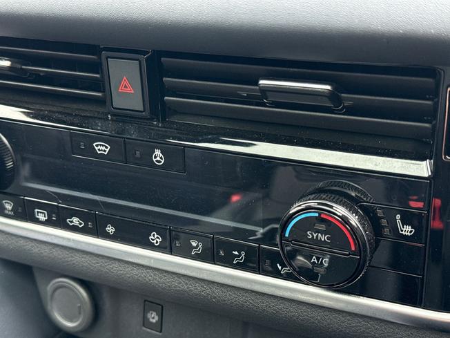 NISSAN Qashqai Photo 54