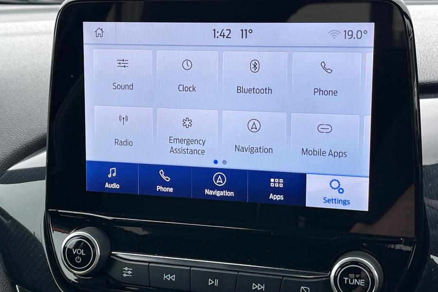 Ford FIESTA Photo autoimg-b8c03bf7d60f6bdf7e0b522328f3230cc47bbef8.jpg
