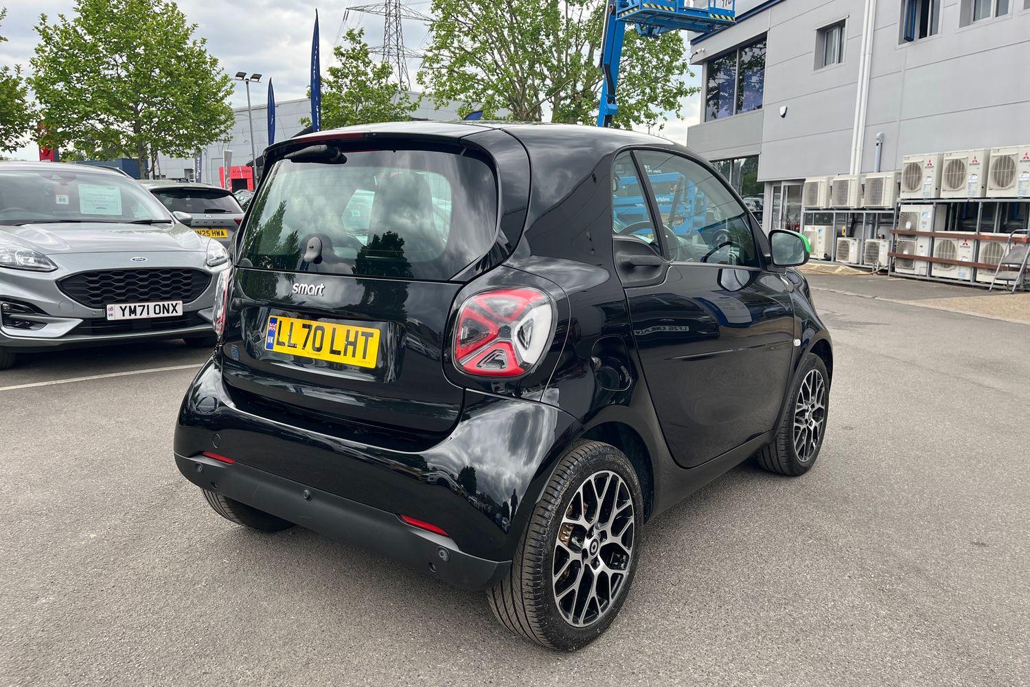 smart FORTWO COUPE Photo 34