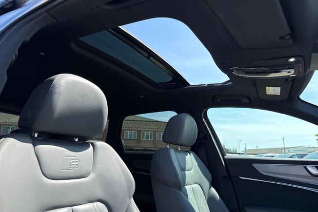 AUDI A6 Avant Photo 30