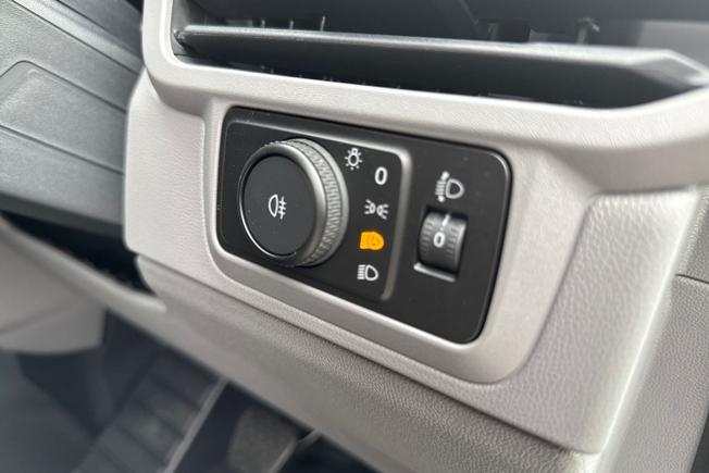 VOLKSWAGEN  Transporter Photo 25