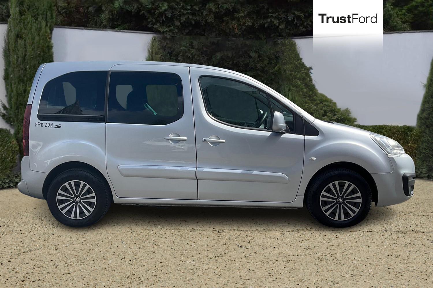 Peugeot Partner Tepee Photo 2