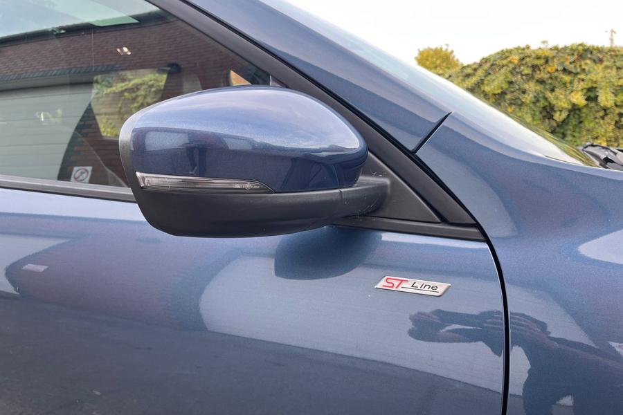 Ford KUGA Photo autoimg-b8c845f54b475e2f54ee5053c473bfaf1d241c7f.jpg