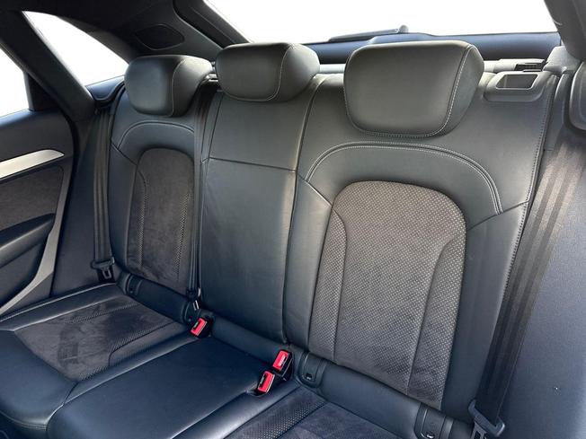 AUDI Q3 Photo 9