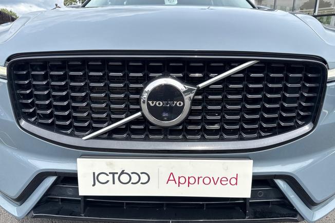 VOLVO XC60 Photo 32