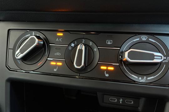 Volkswagen Polo Photo autoimg-b8d07e2328228e61da19fb56669494d6227f5352.jpg