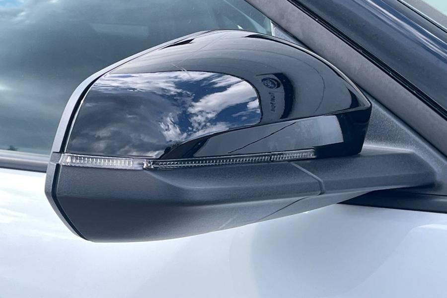Ford Explorer Photo autoimg-b8d550ceb3936e594c01b2814abc43ab830ebce7.jpg
