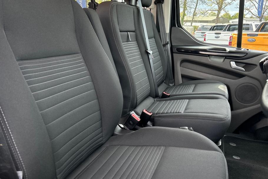 Used FORD TRANSIT CUSTOM YH24OTN 40