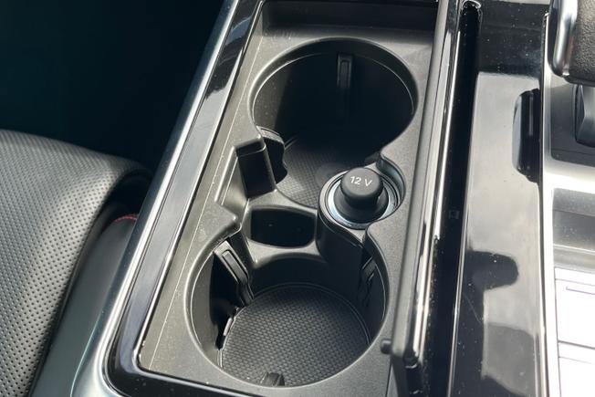 AUDI Rsq8 Photo 30