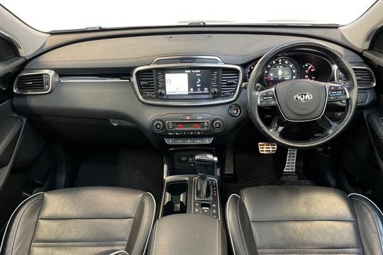 Kia Sorento Photo autoimg-b8d94d345c5b48a542a12d7e3035e202d759995f.jpg