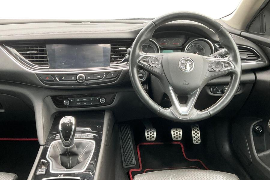 Vauxhall INSIGNIA Photo autoimg-b8d990cdf7e978bf40491e02cc5e625cb1788b3e.jpg