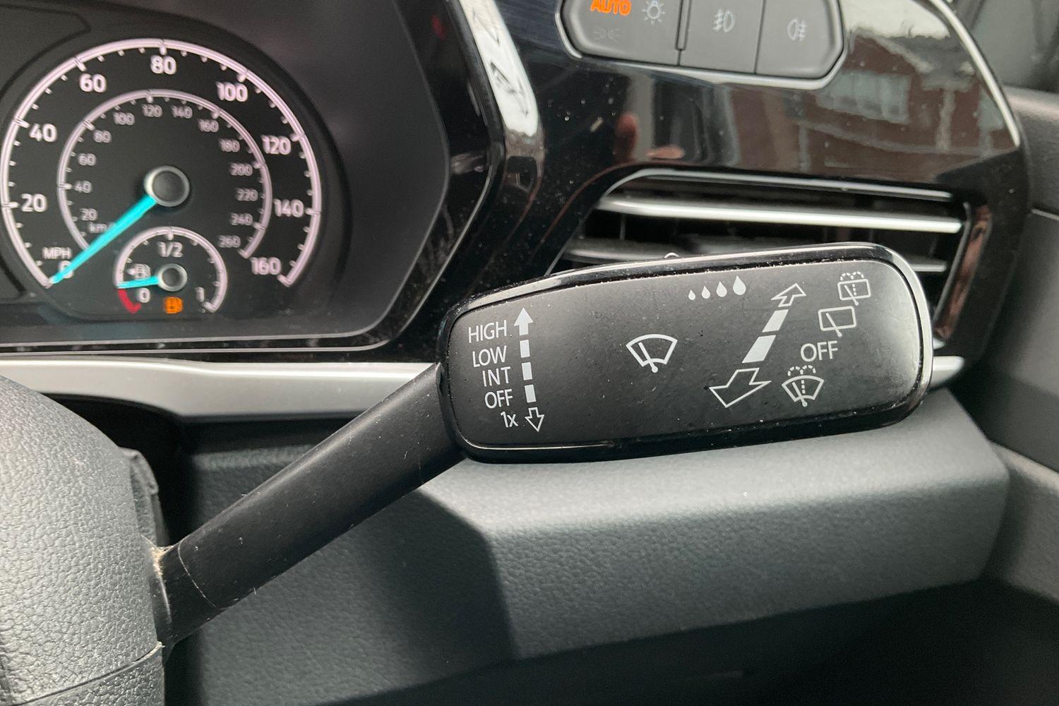Ford TOURNEO CONNECT Photo 14