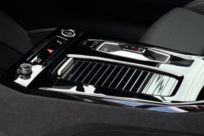 AUDI  A6 Sportback Black Edition e-tron 210,00 kW Photo 22