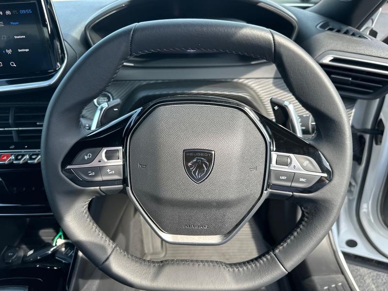 Used Peugeot 2008 KJ25ZVG 32