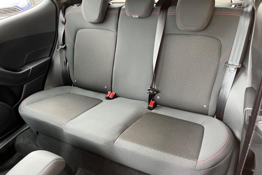 Ford Fiesta Photo autoimg-b8e3abd1ef099b2e4a0e8fdd3b865a0556de734b.jpg