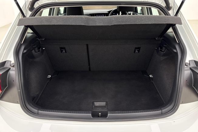 VOLKSWAGEN Polo Photo 12