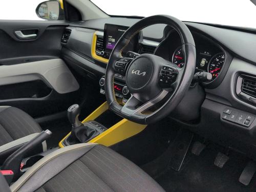 Kia STONIC Photo autoimg-b8e8e63160cbba92cfea08dd405a33e2311429f8.jpg