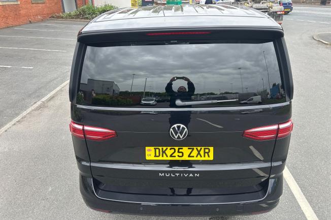VOLKSWAGEN Multivan Photo 46