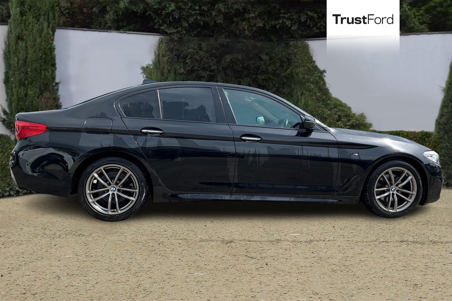 BMW 5 SERIES Photo 2