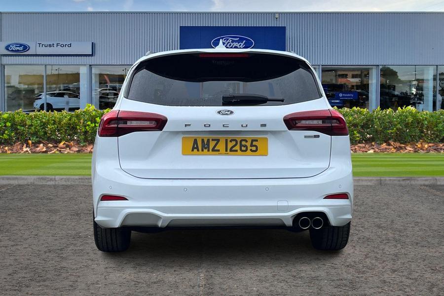 Ford FOCUS Photo autoimg-b8edf8df2648fd27c0c98edcf9341700ce1cf6f5.jpg