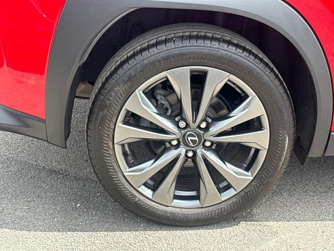 LEXUS Ux Photo 39