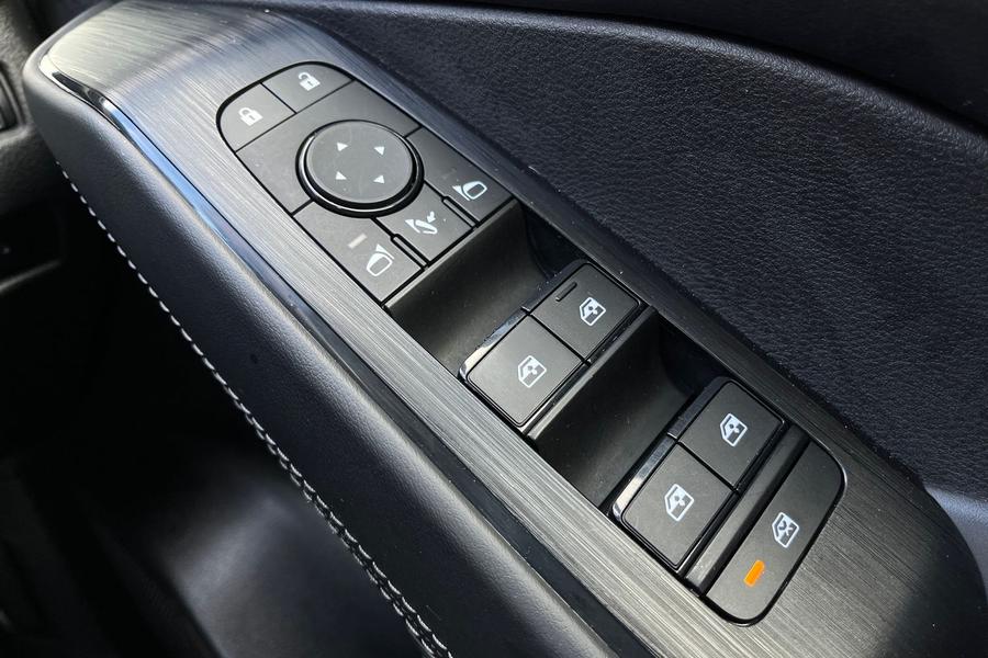 Nissan QASHQAI Photo autoimg-b8ee4bced21ee3deb3c27e384aeab09efe9cc702.jpg