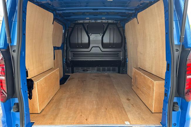 VOLKSWAGEN Transporter Photo 12