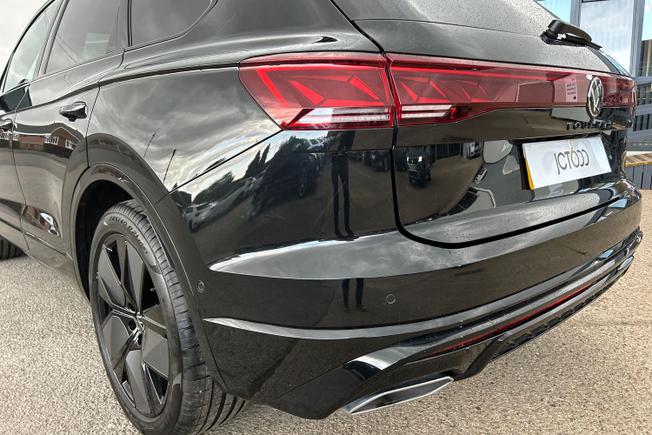 VOLKSWAGEN Touareg Photo 31