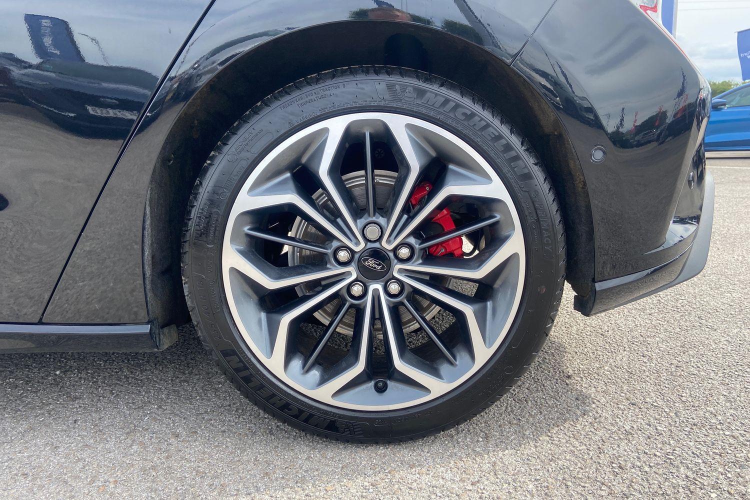 Ford FOCUS Photo 22