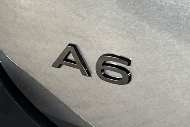 Audi A6 Saloon Photo 38