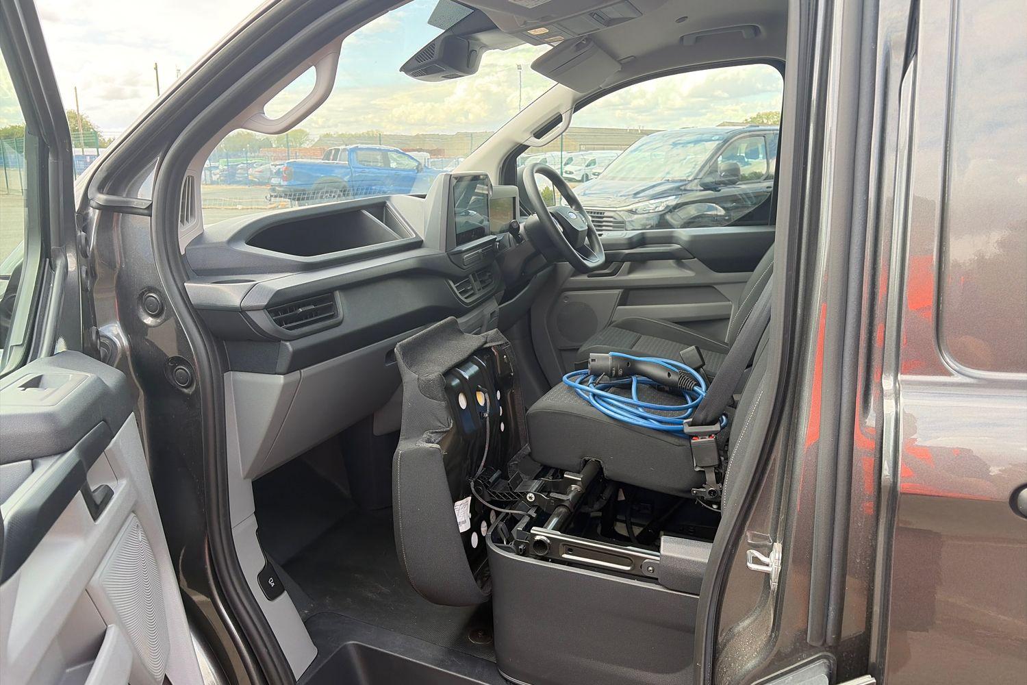 Ford TRANSIT CUSTOM Photo 29