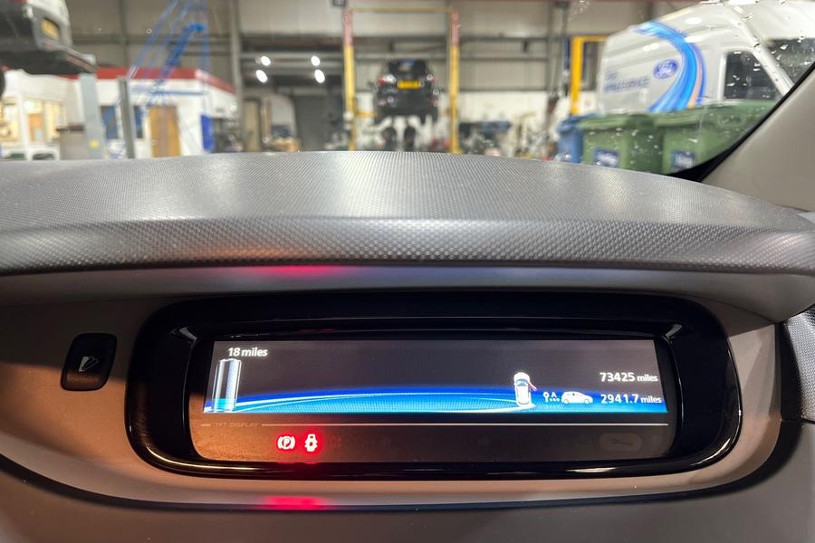 Renault ZOE Photo autoimg-b8fee64c3a068cf71896563de65298ca6ceecda2.jpg