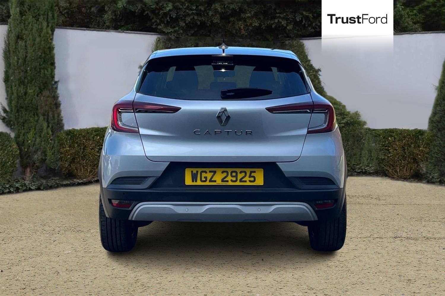 Renault CAPTUR Photo 6