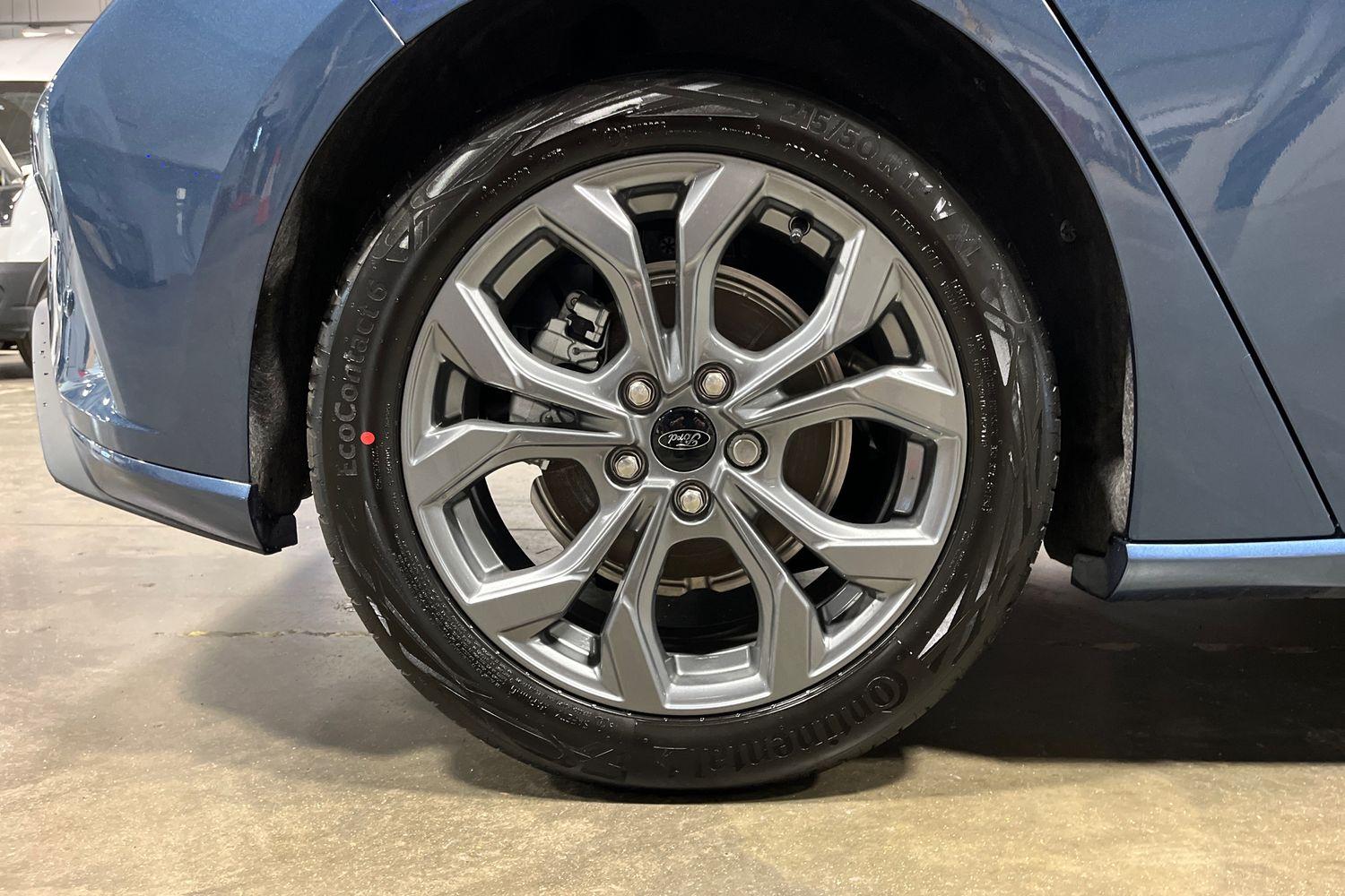 Ford Focus Photo 7