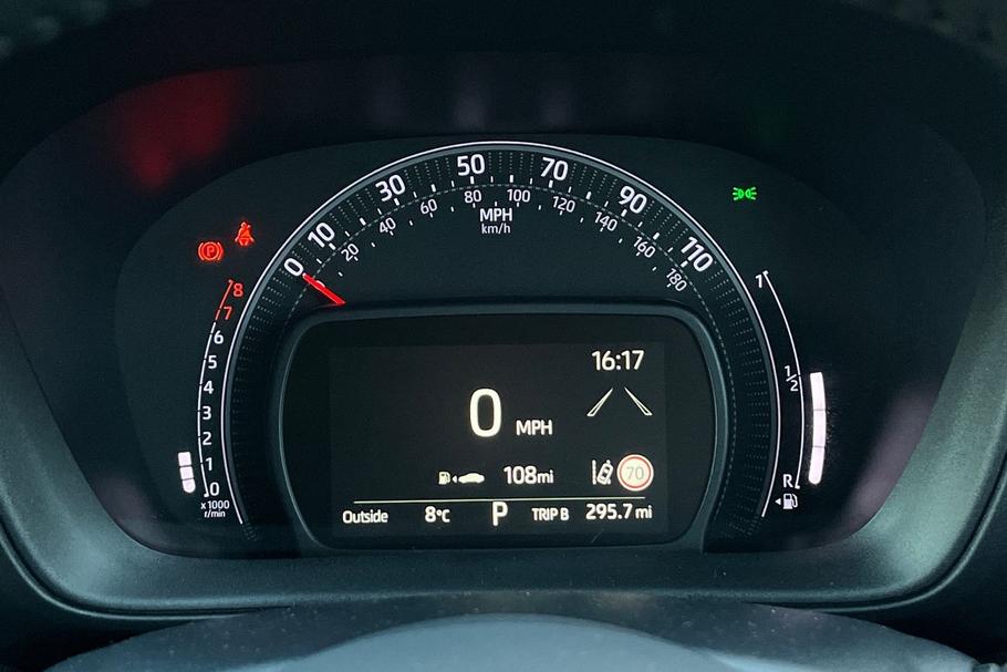 Used Toyota Aygo X 13