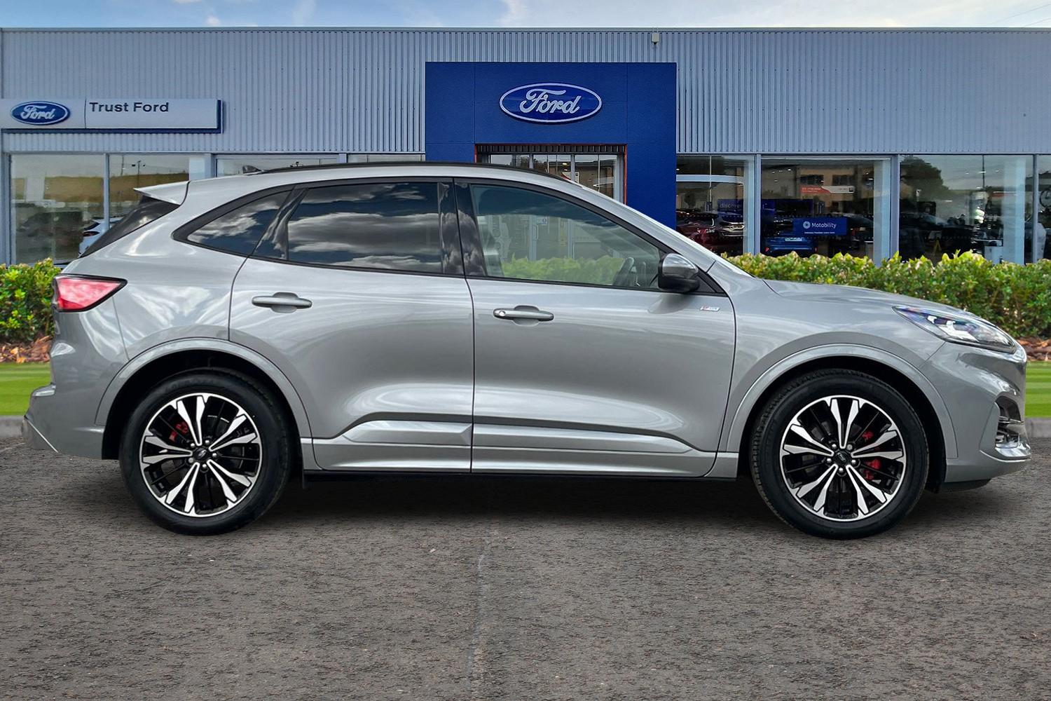Ford Kuga Photo 2