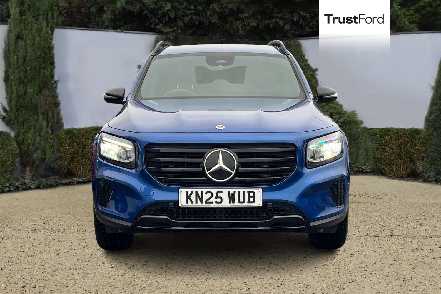 Mercedes-Benz GLB Photo 5