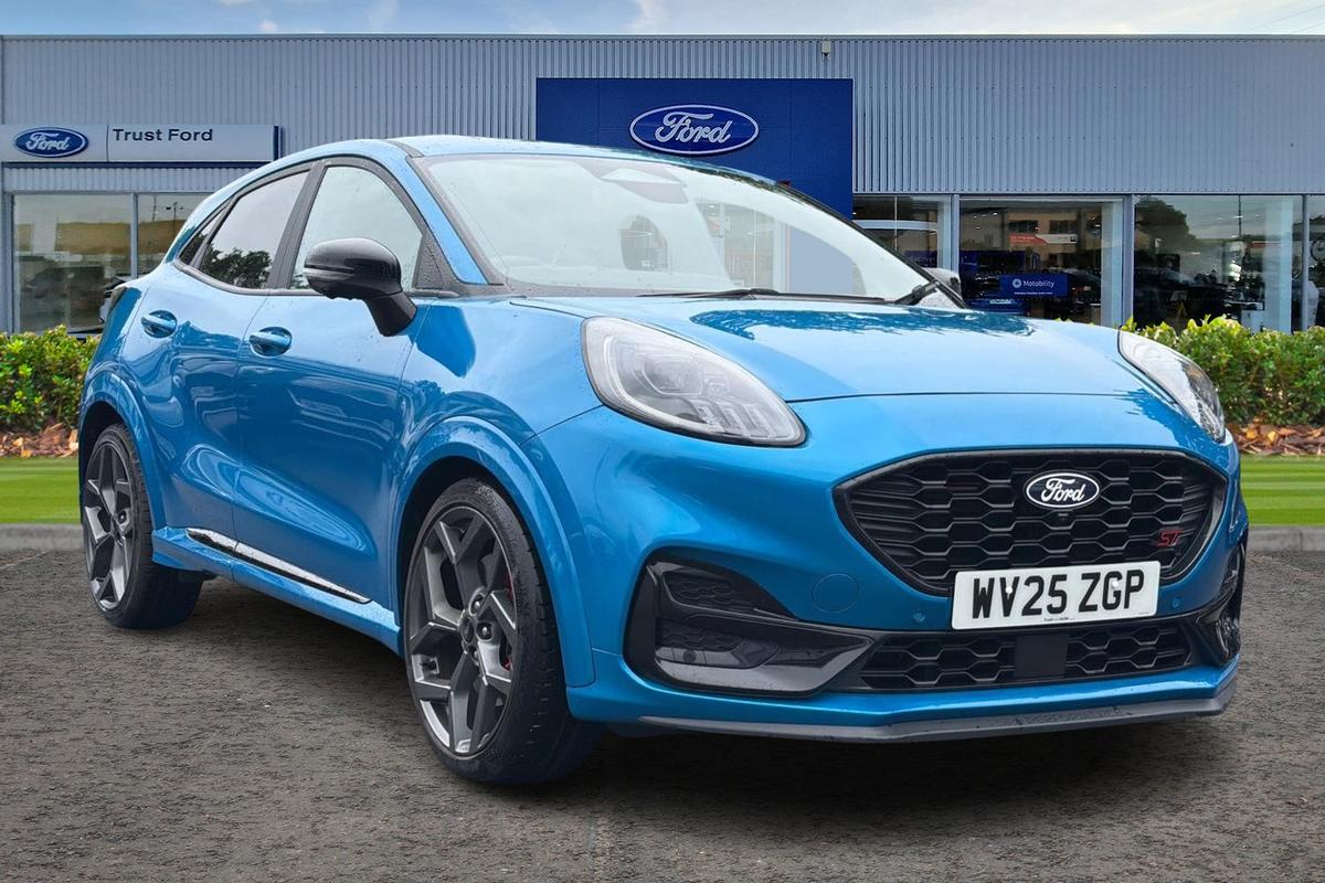 Ford Puma listing photo